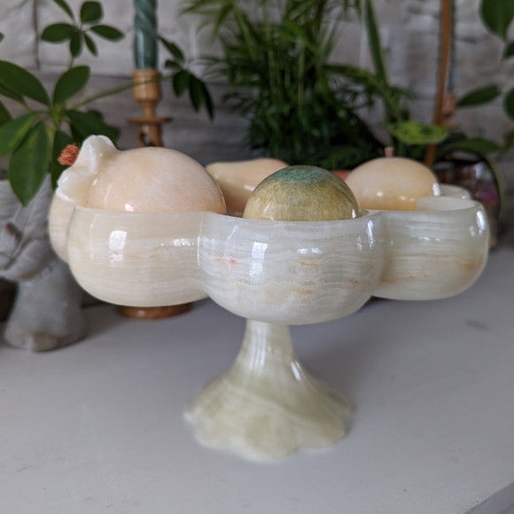 Onyx pedestal decorative fruit bowl - Picture 2 of 8
